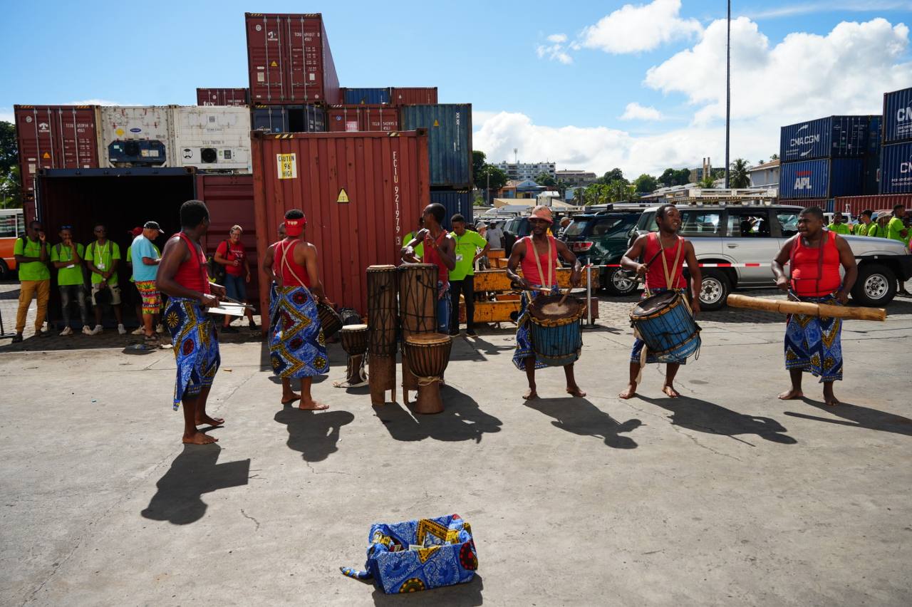 Accueil culturel et ambiance locale à Madagascar